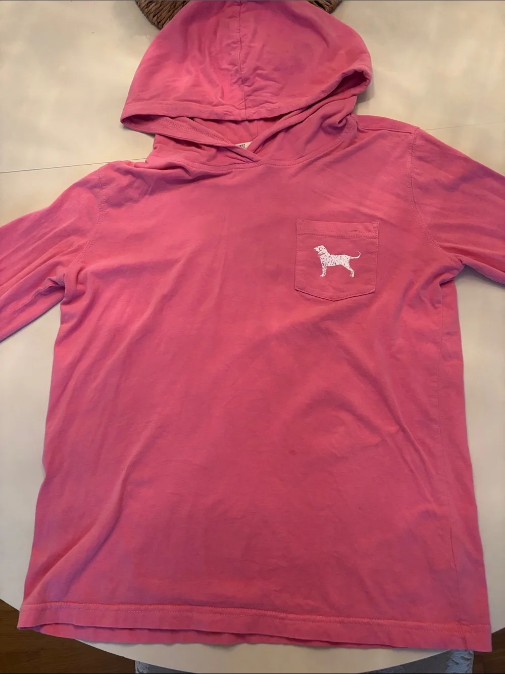 Vineyard Vines Girls' Pink Hooded Pocket Tee with Dog Graphic